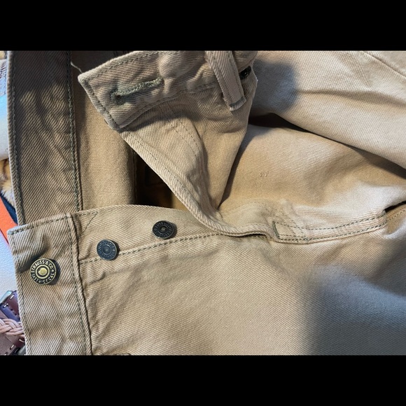 Levi's - Picture 4 of 7